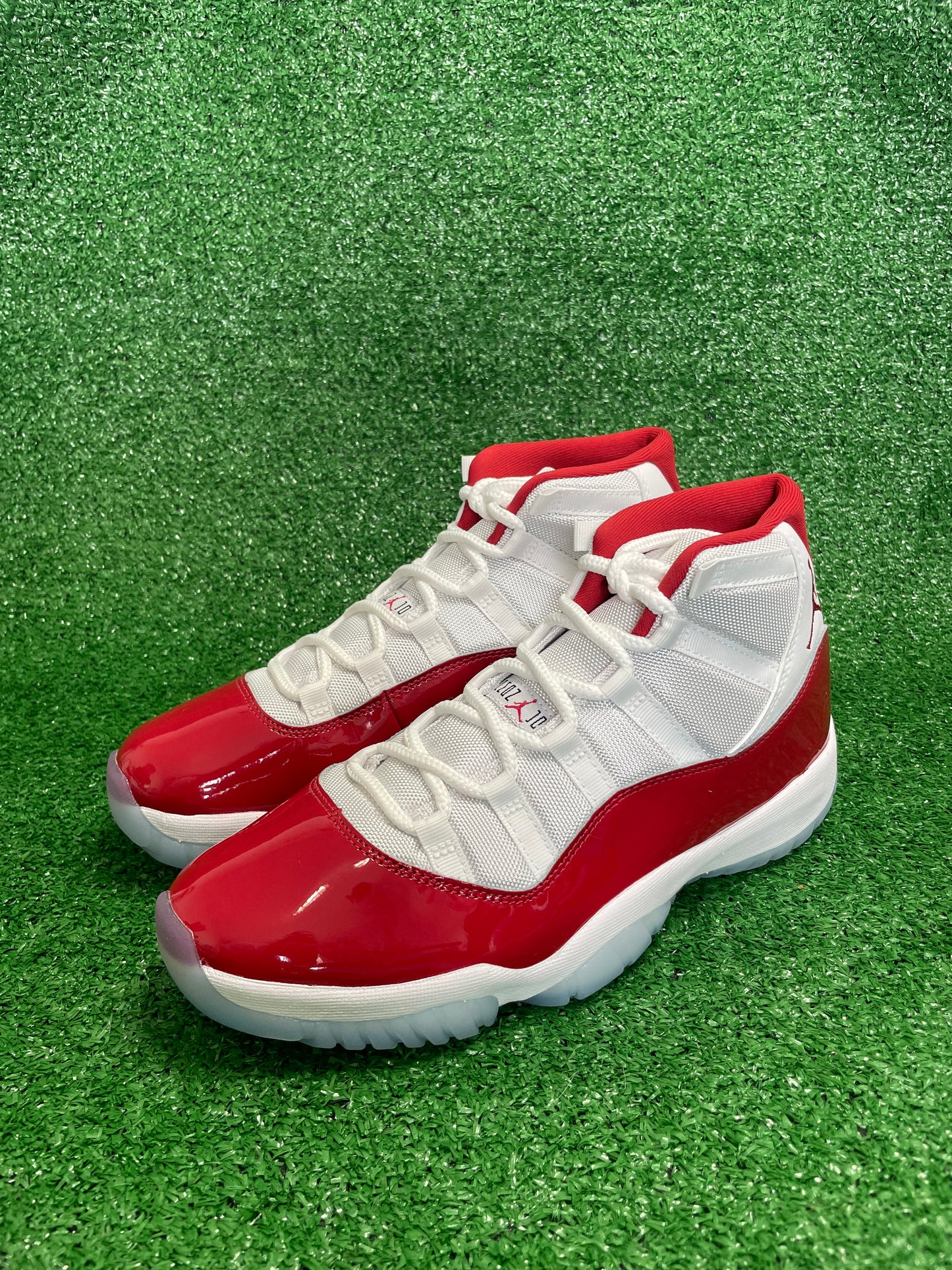 Jordan 11 Retro Cherry (2022)